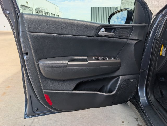 Used 2017 Kia Sportage EX w/ EX Technology Package FWD image 23