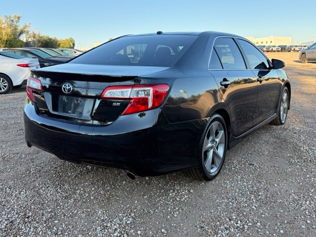 Used 2014 Toyota Camry SE FWD image 5