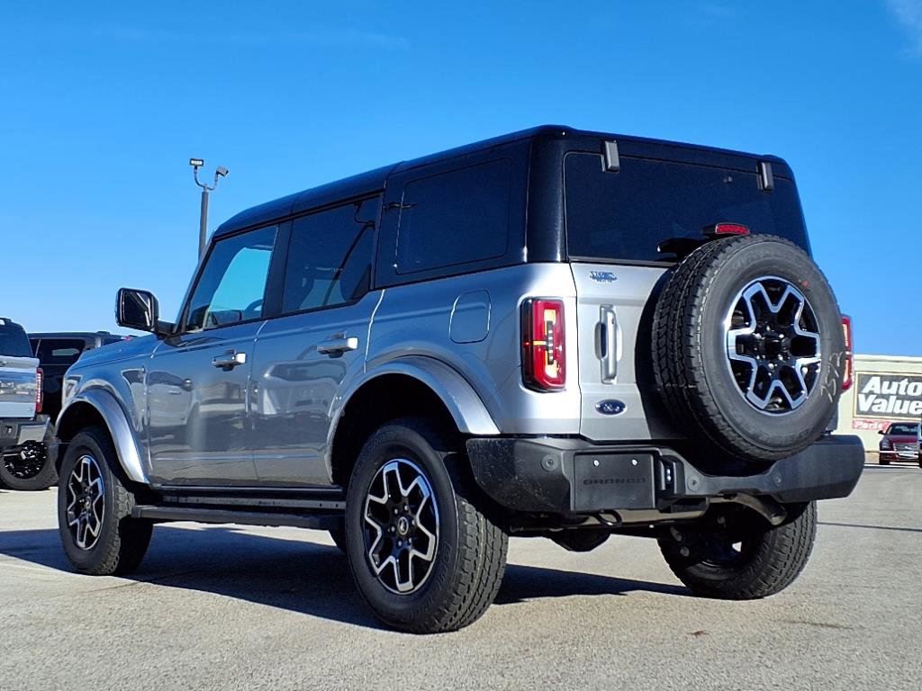 New 2024 Ford Bronco Outer Banks image 4