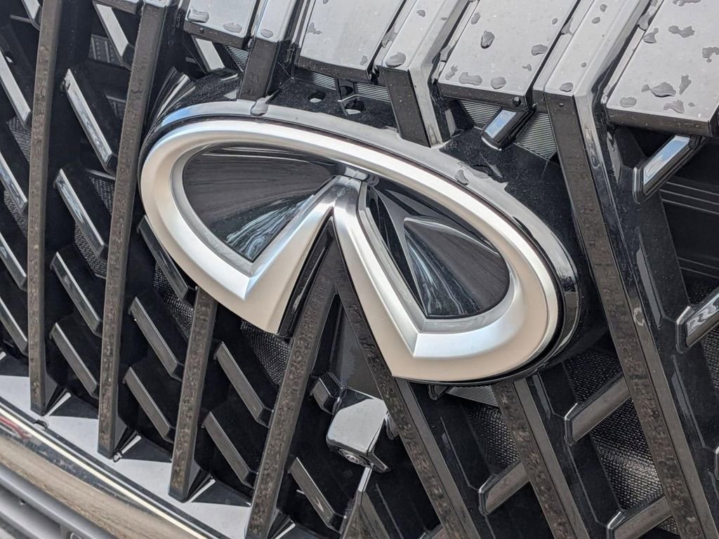 New 2026 INFINITI QX80 4WD w/ Sport Exterior Package image 9