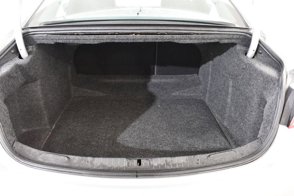 Used 2016 Chevrolet Impala LTZ FWD image 20