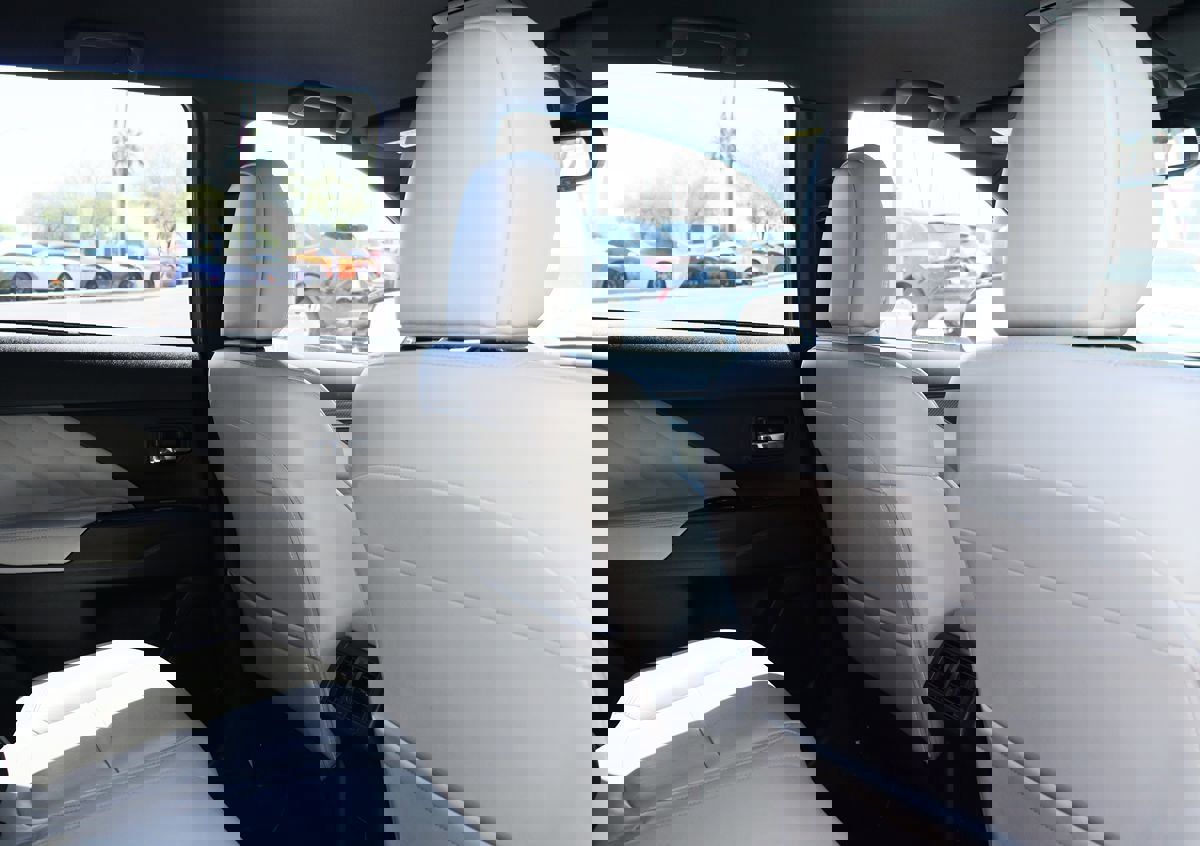 Used 2022 Mitsubishi Outlander SEL image 30