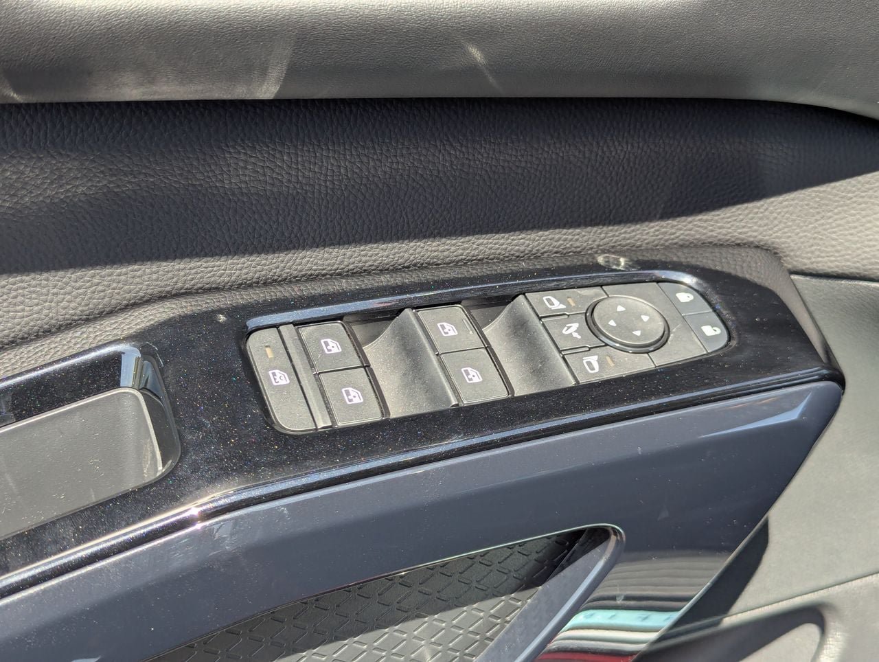 New 2026 Nissan Pathfinder Platinum FWD image 14
