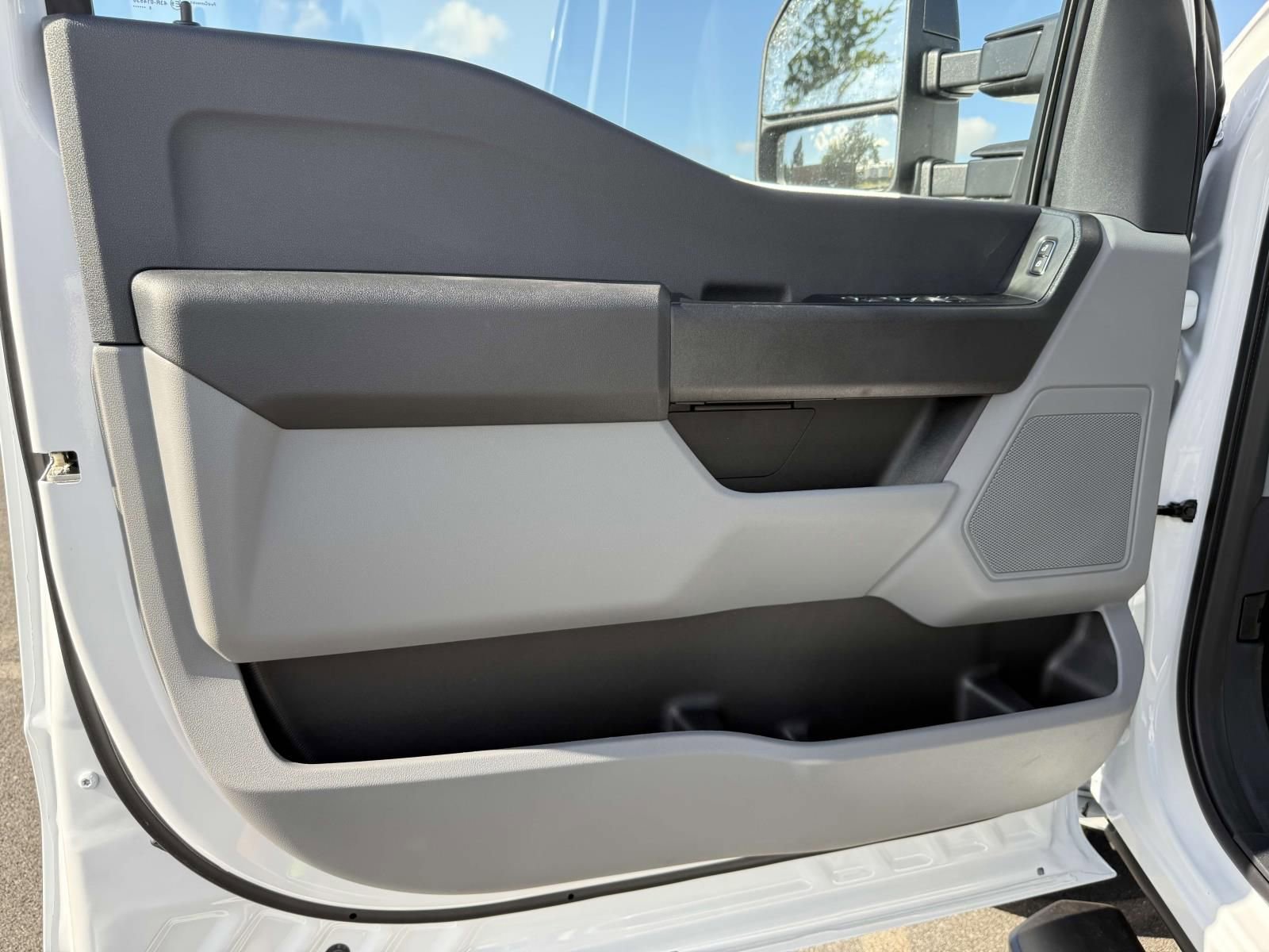 New 2026 Ford F250 XL image 8