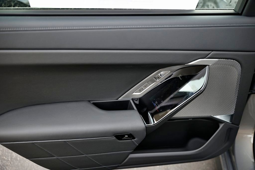 New 2026 BMW 740i w/ Premium Package image 23