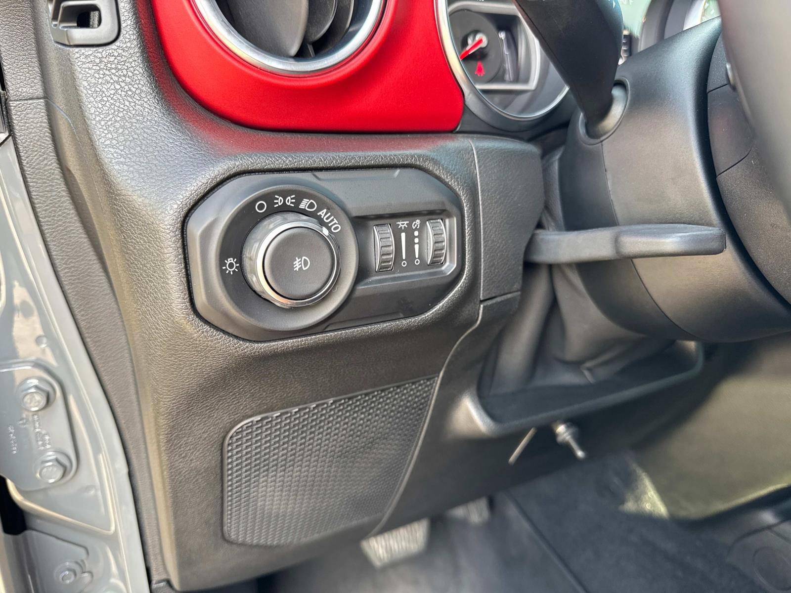 Used 2019 Jeep Wrangler Rubicon w/ Steel Bumper Group AWD/4WD image 25