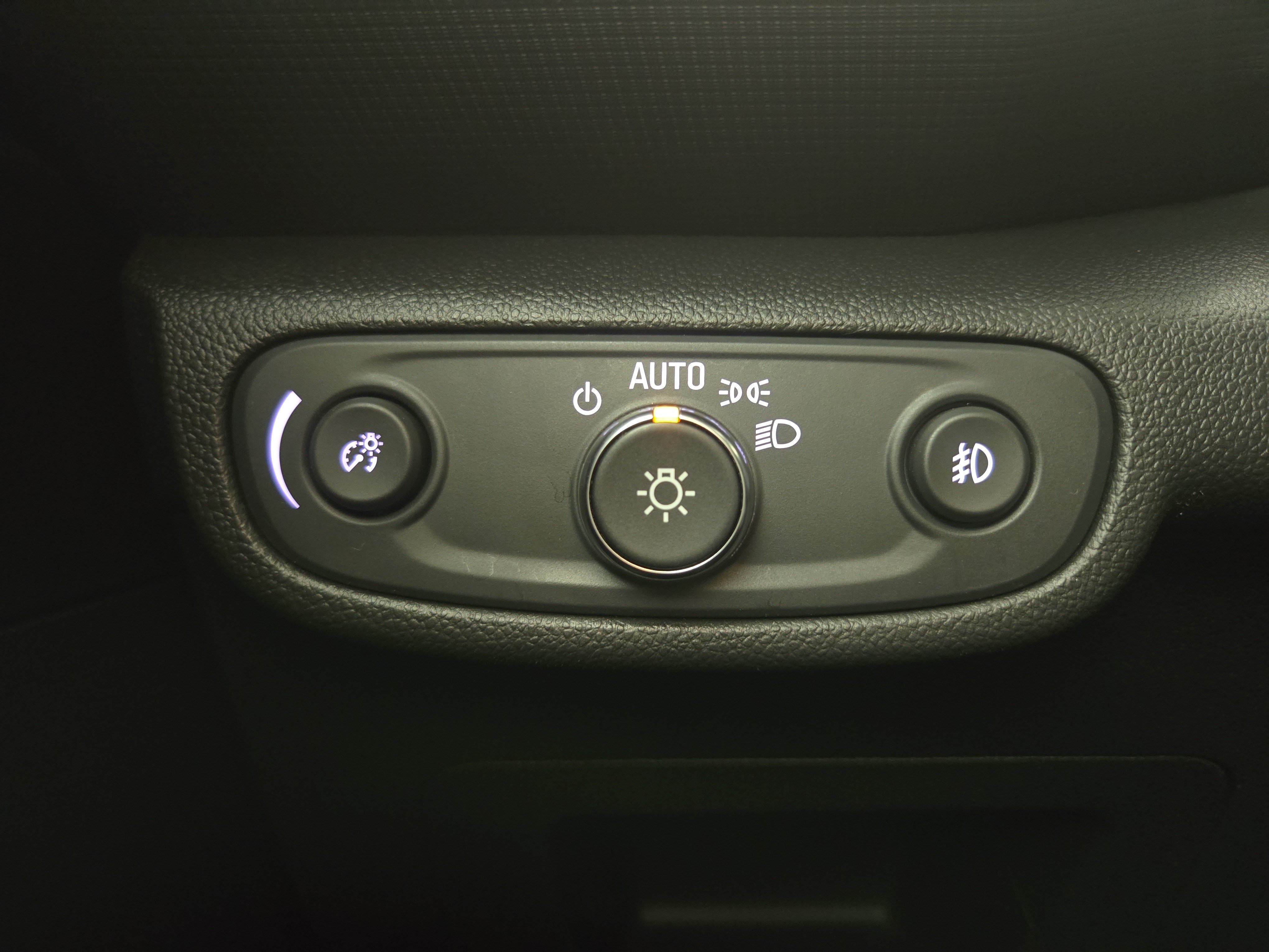 Used 2023 Chevrolet TrailBlazer LT w/ Convenience Package AWD/4WD image 25