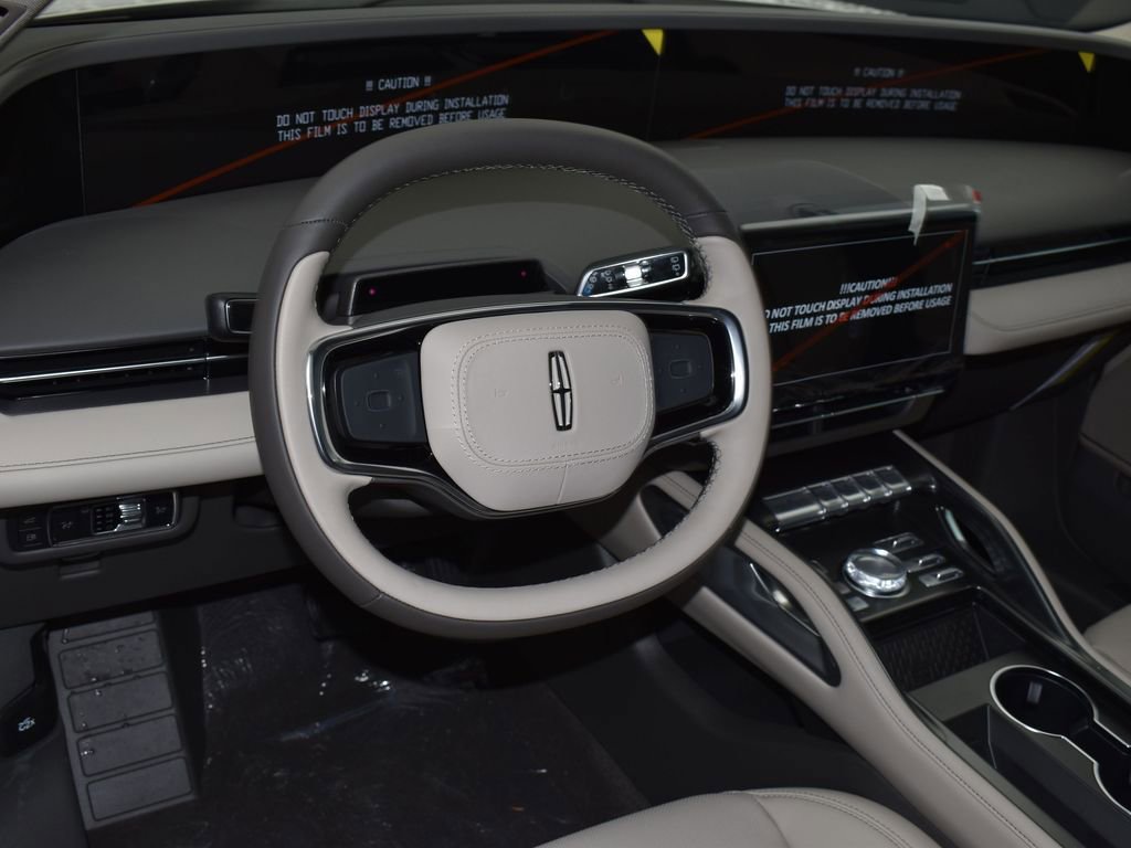 Certified 2025 Lincoln Nautilus Premier w/ Equipment Group 102A image 15