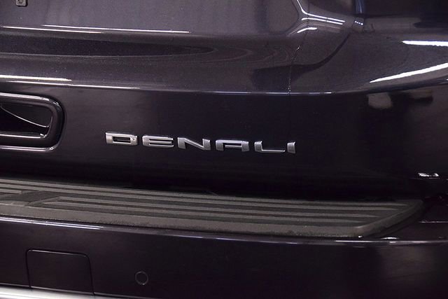 Used 2024 GMC Yukon Denali image 12