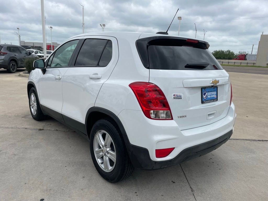 Used 2021 Chevrolet Trax LS w/ Tint and Cruise Package FWD image 5