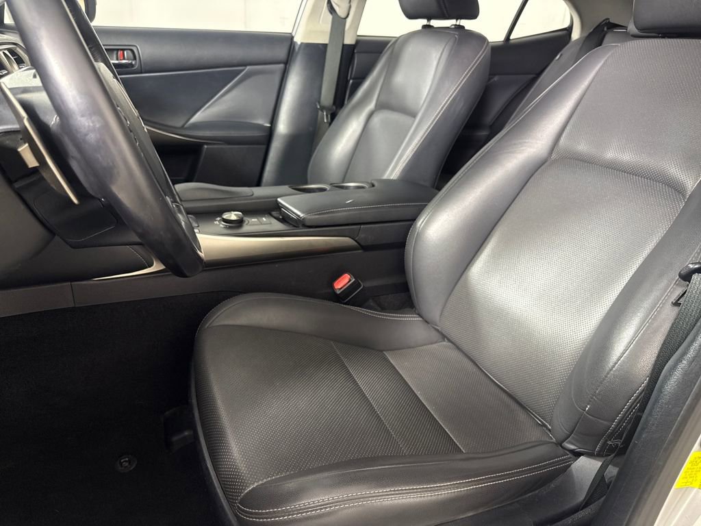 Used 2015 Lexus IS 350 w/ Navigation System Package image 10
