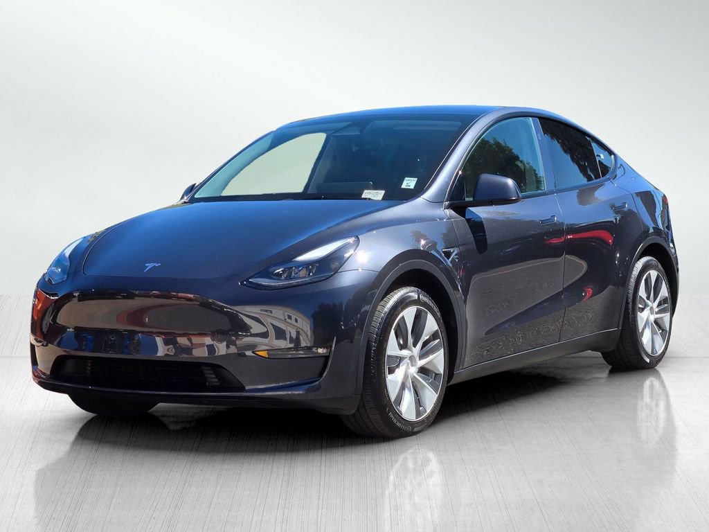 Used 2024 Tesla Model Y Long Range AWD/4WD image 9
