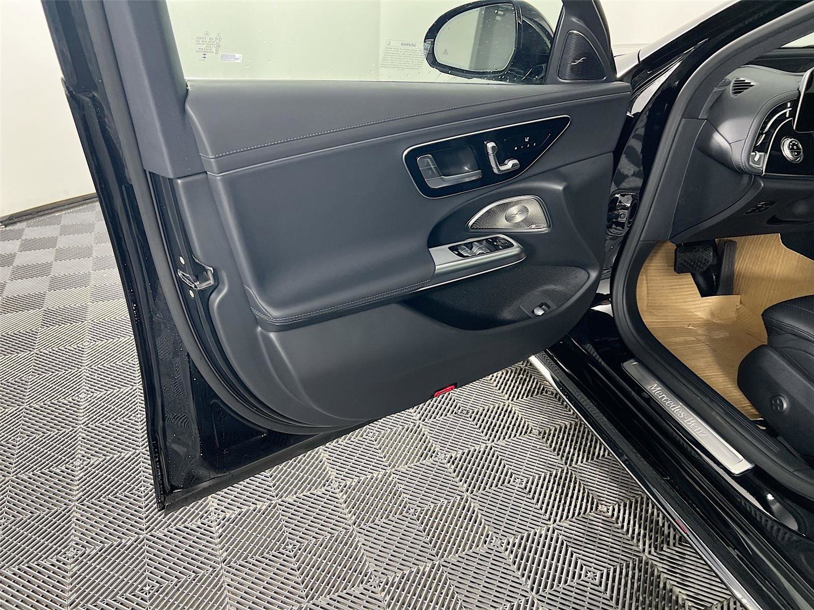 New 2026 Mercedes-Benz E 350 4MATIC Sedan image 15