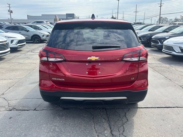 Used 2024 Chevrolet Equinox LT w/ LPO, Floor Liner Package image 6