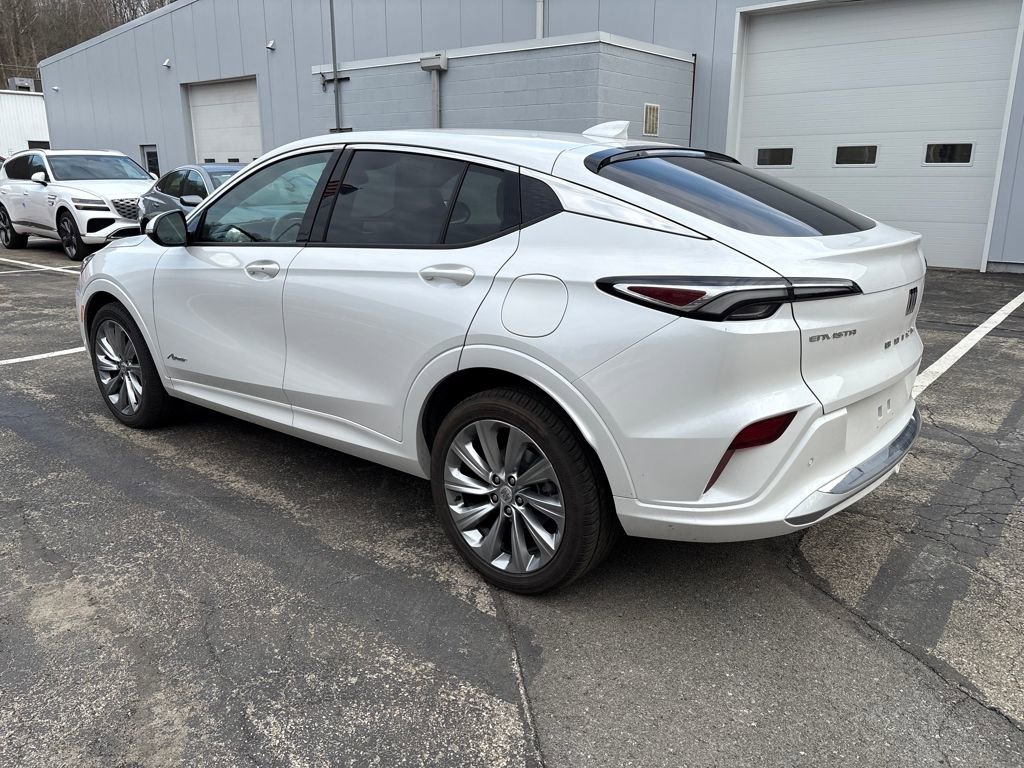 Certified 2024 Buick Envista Avenir image 4