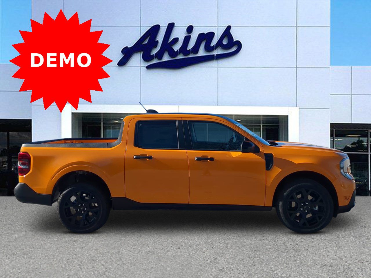 New 2026 Ford Maverick XLT w/ XLT Luxury Package AWD/4WD image 1