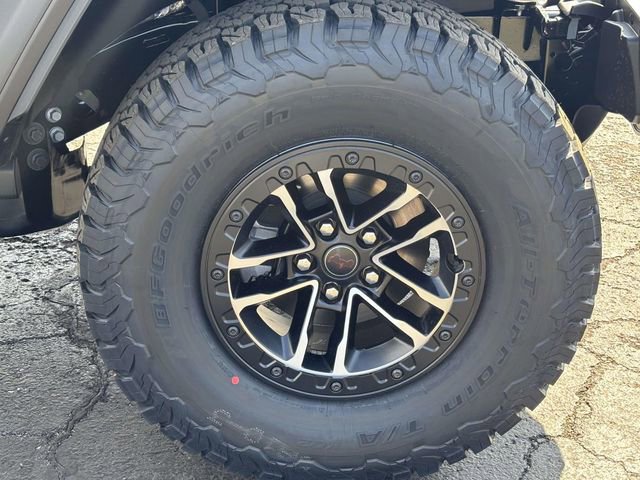 New 2026 Jeep Wrangler Unlimited Rubicon w/ Xtreme 35 Tire Package image 26