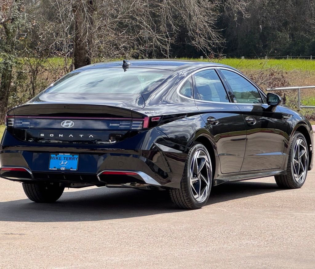 New 2026 Hyundai Sonata SEL FWD image 13