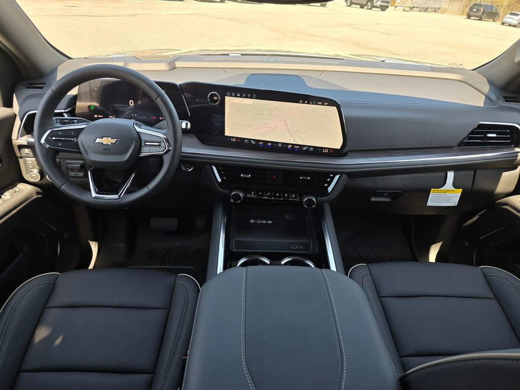 New 2026 Chevrolet Suburban Premier w/ Sun And Tow Package AWD/4WD image 6