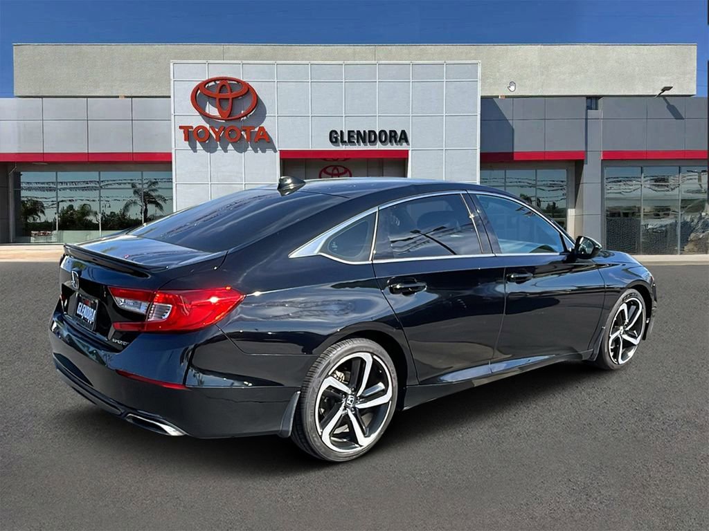 Used 2018 Honda Accord Sport image 3