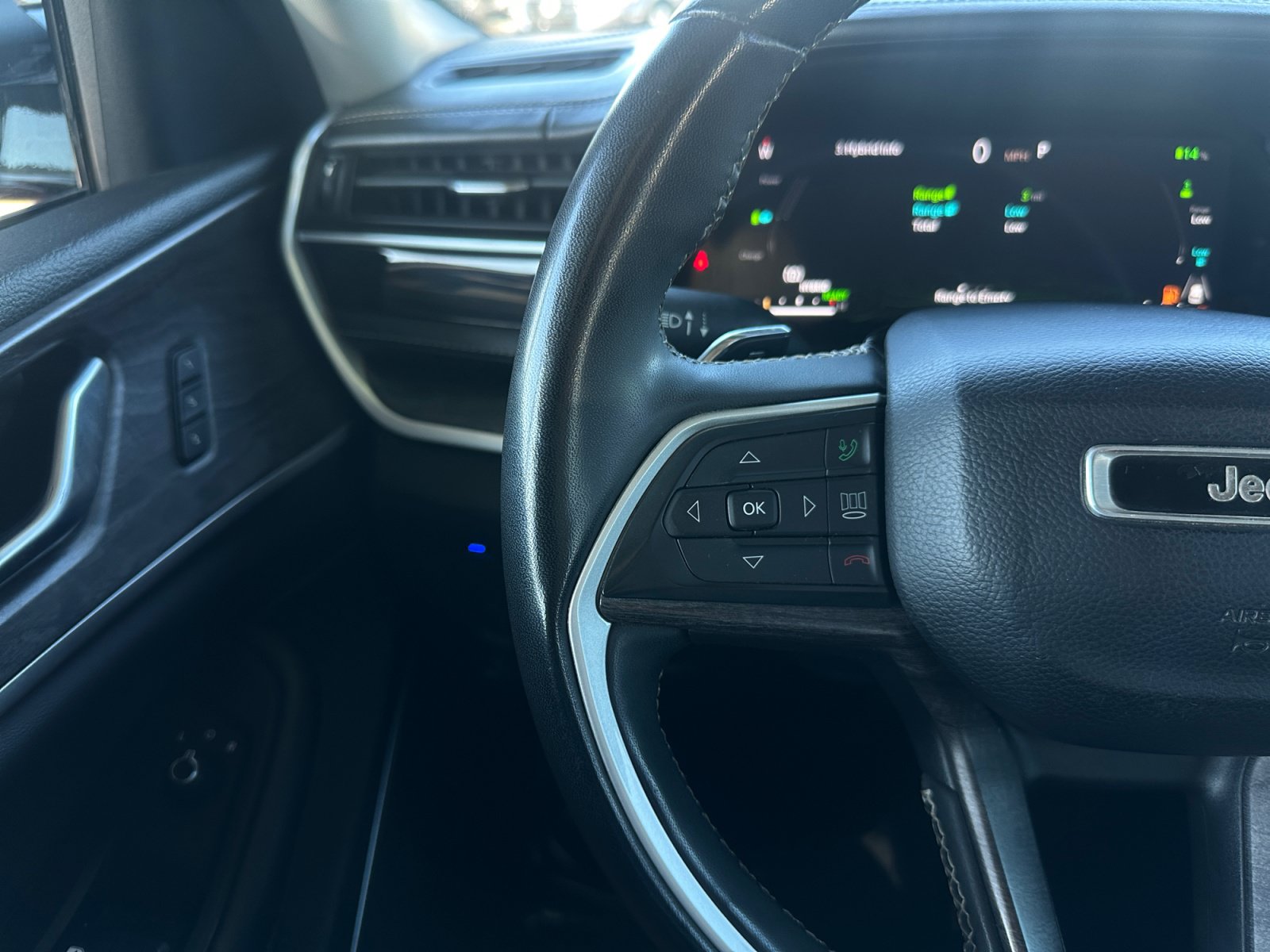 Used 2022 Jeep Grand Cherokee Limited 4xe AWD/4WD image 18