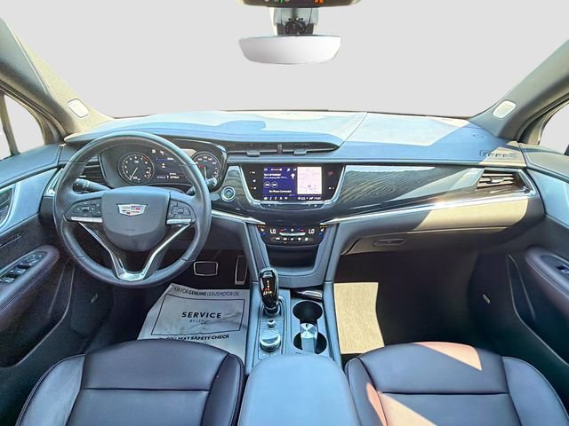 Used 2024 Cadillac XT6 Premium Luxury w/ Technology Package image 17