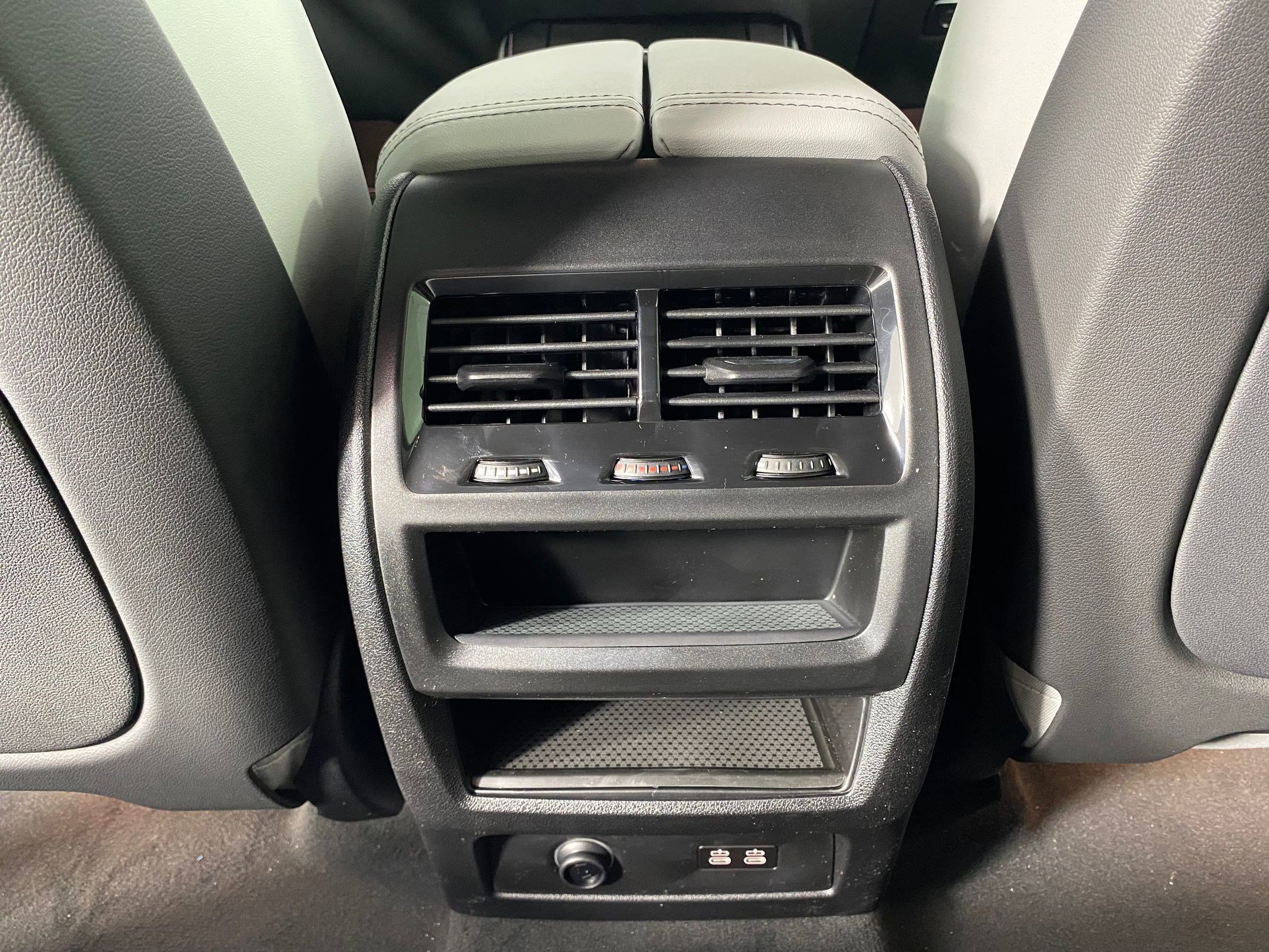 Used 2026 BMW X5 sDrive40i w/ Premium Package image 30