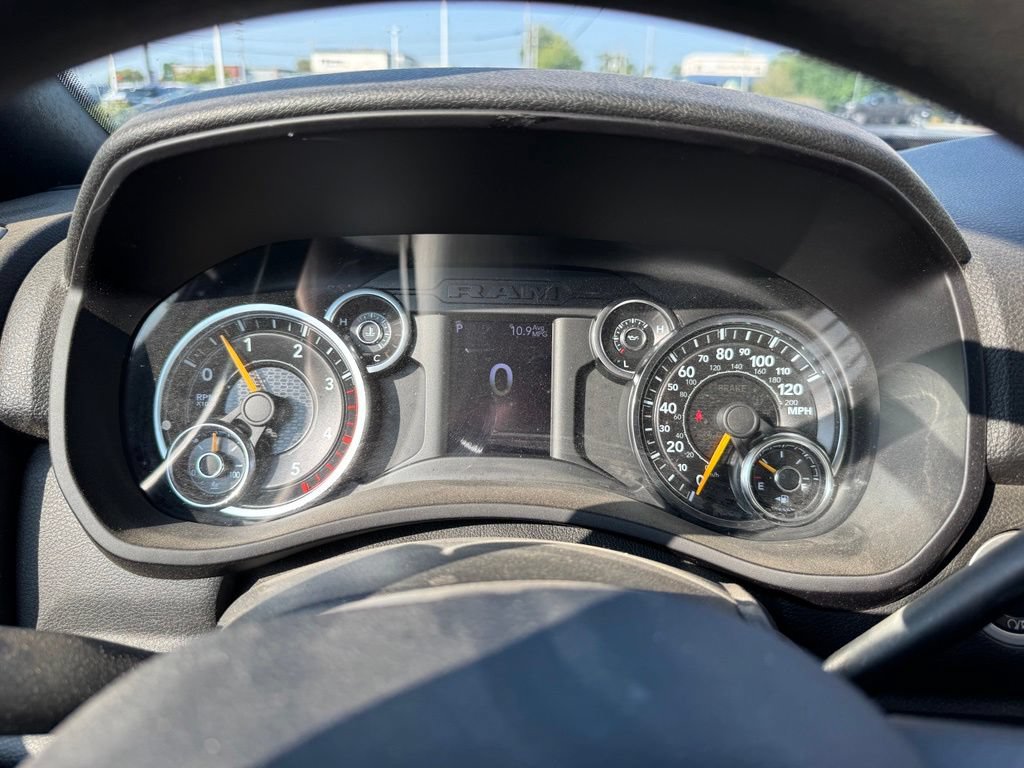 Used 2021 RAM 5500 Tradesman w/ Chrome Appearance Group AWD/4WD image 14