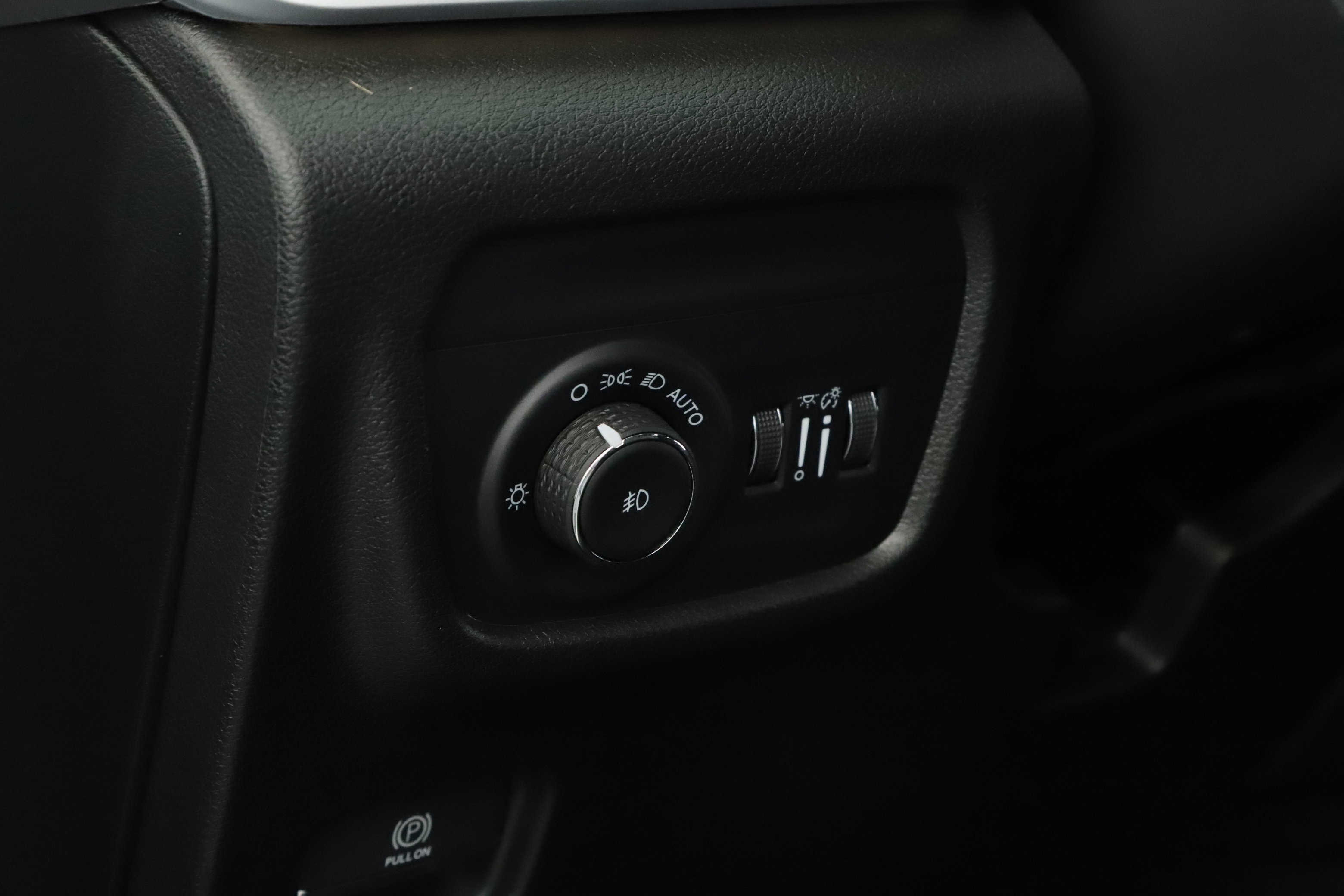 New 2025 Jeep Grand Cherokee Limited image 7