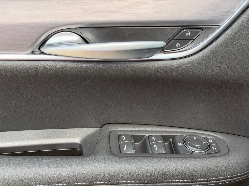 New 2026 Cadillac XT5 Luxury w/ LPO, Floor Liner Package FWD image 18