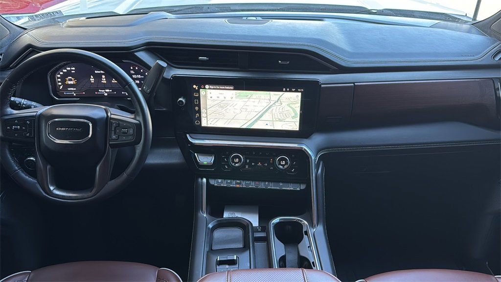 Used 2024 GMC Sierra 2500 Denali Ultimate image 11