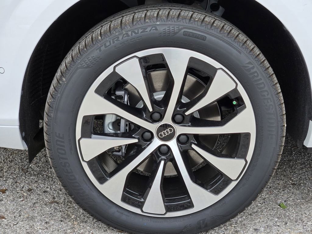 New 2026 Audi Q3 quattro 2.0T AWD/4WD image 16