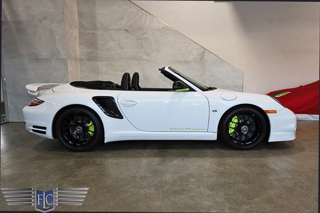 Used 2012 Porsche 911 Turbo image 2