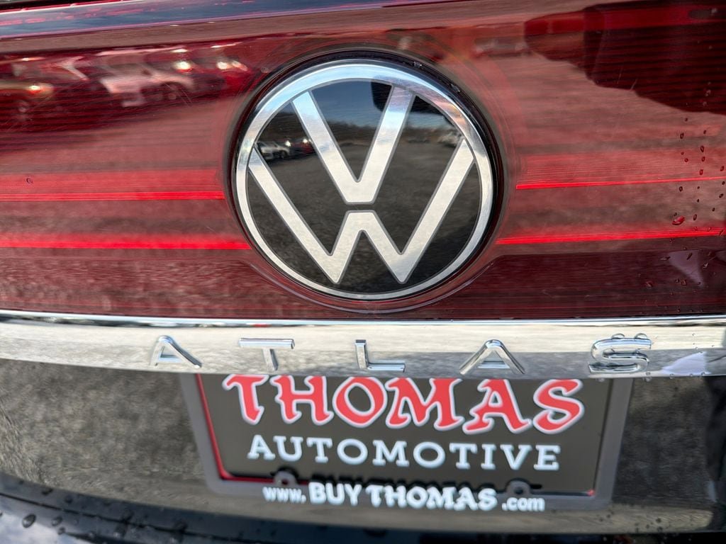 Used 2025 Volkswagen Atlas SE AWD/4WD image 37
