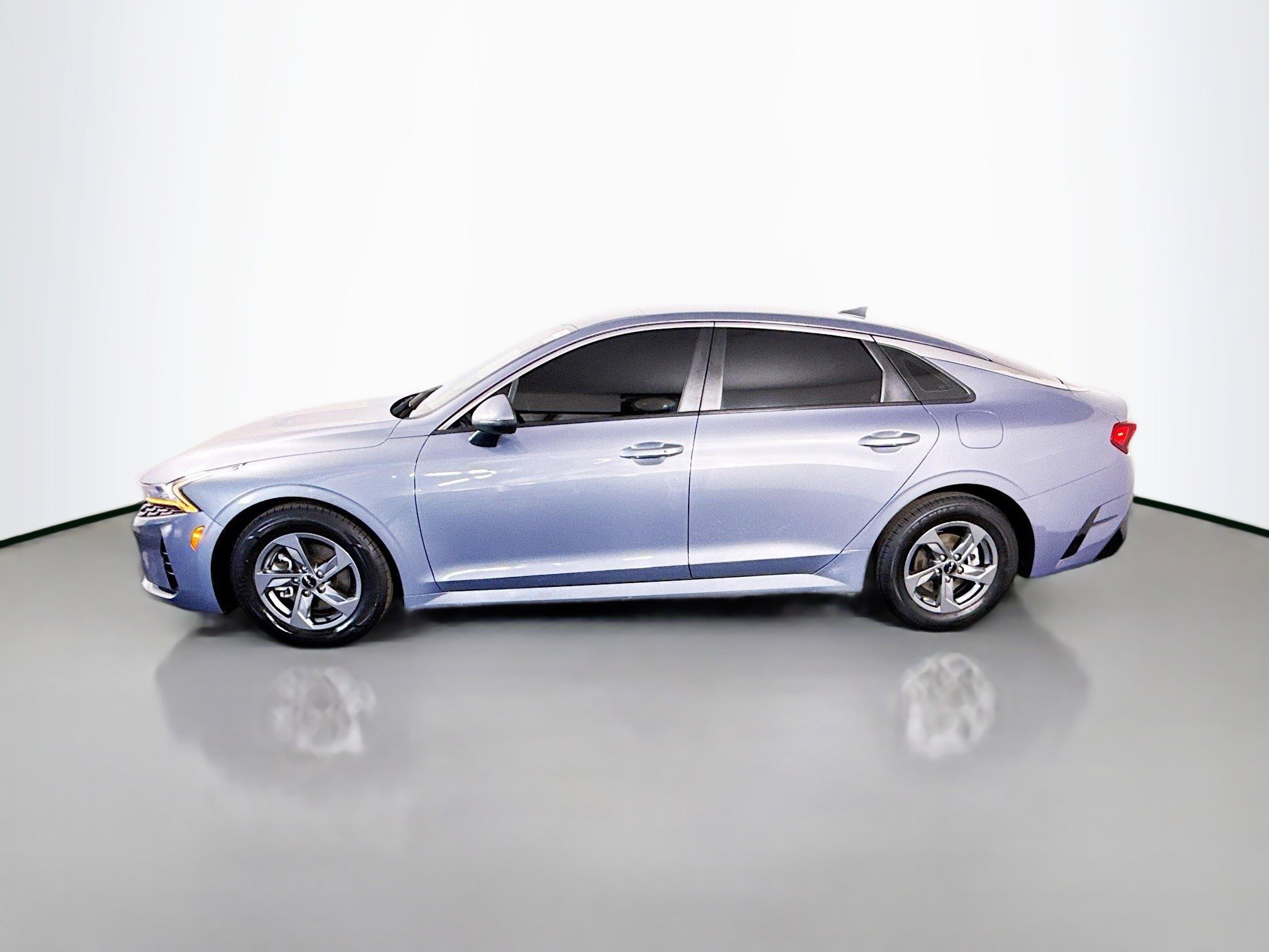Used 2022 Kia K5 LXS FWD image 6