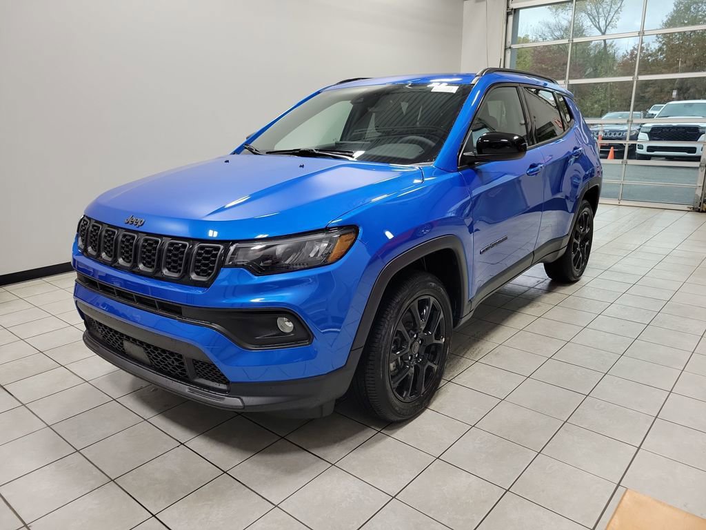 New 2025 Jeep Compass Latitude w/ Sun & Sound Group image 2