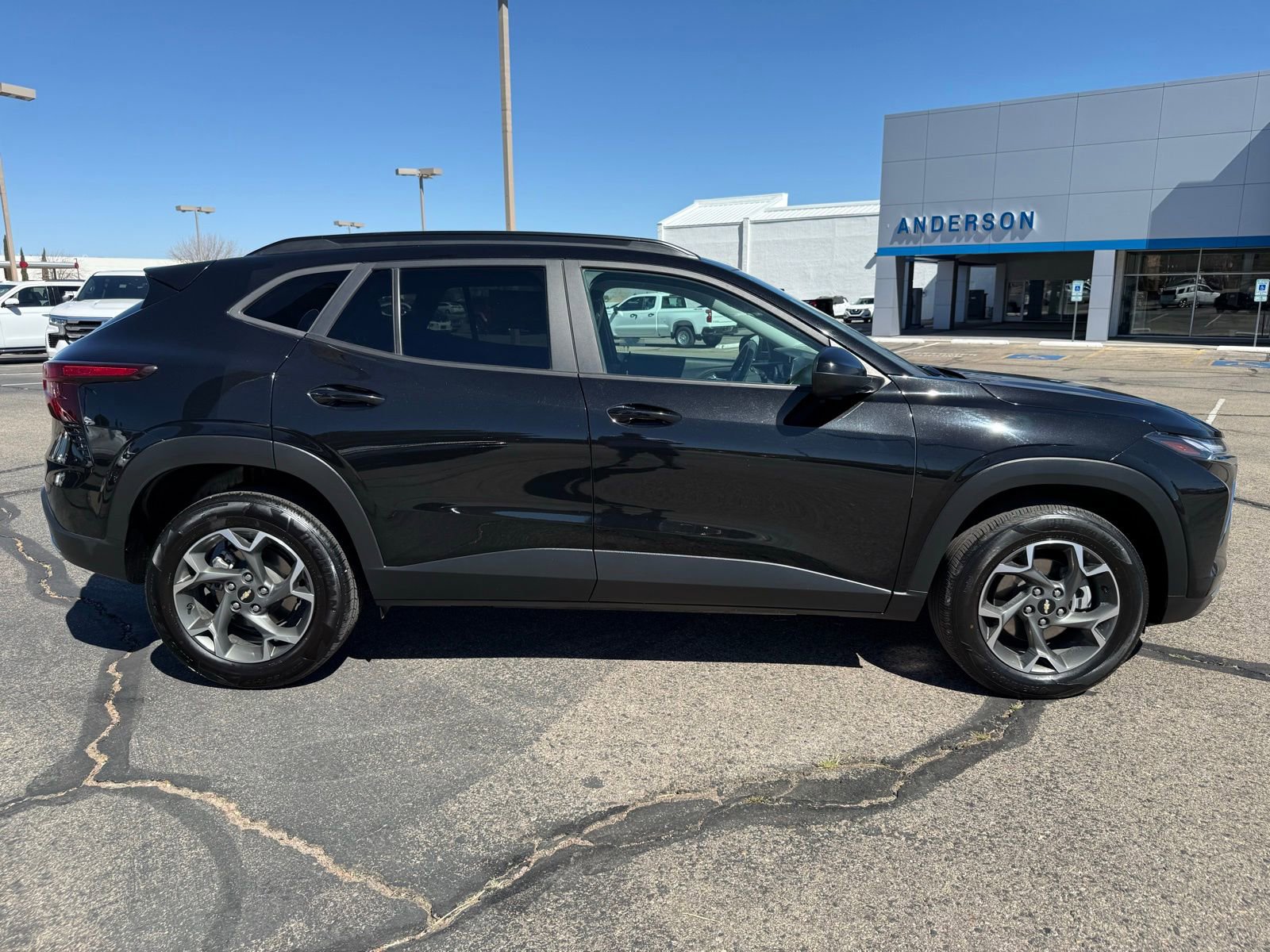 Certified 2024 Chevrolet Trax LT image 4