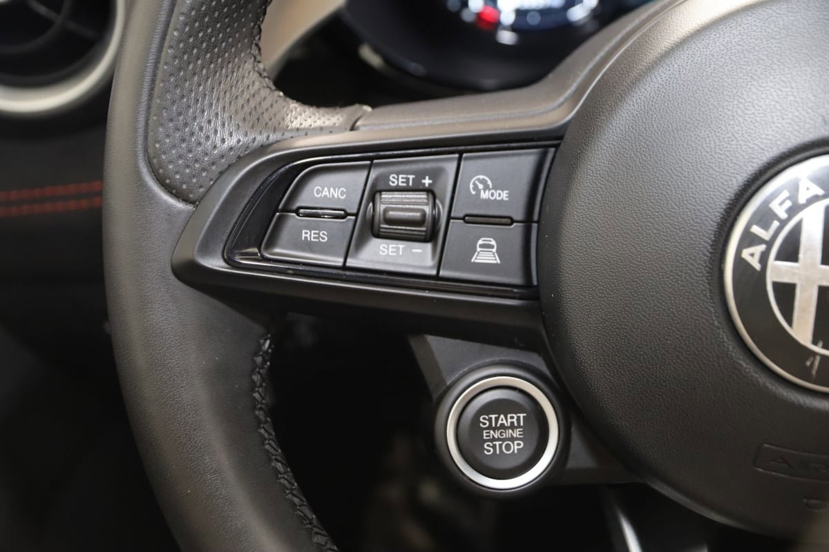 Used 2024 Alfa Romeo Tonale Veloce image 40