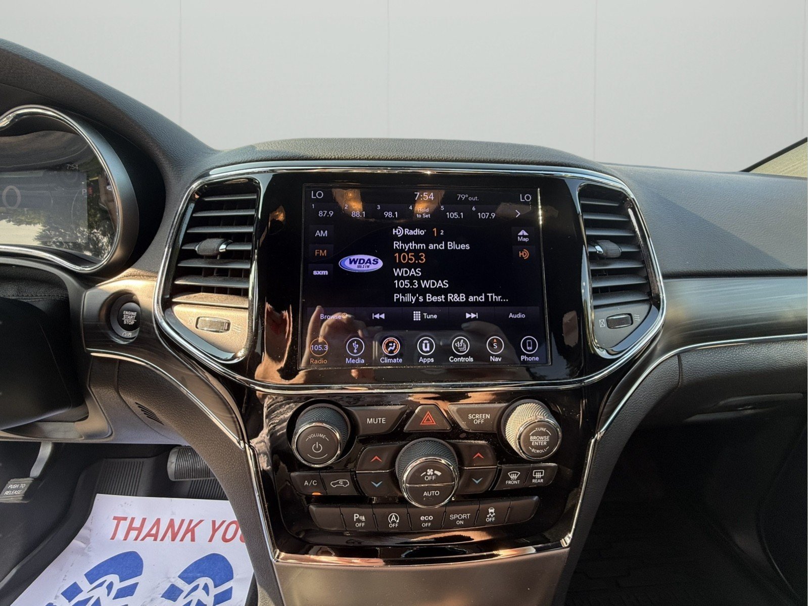 Used 2019 Jeep Grand Cherokee Limited w/ Luxury Group II AWD/4WD image 10