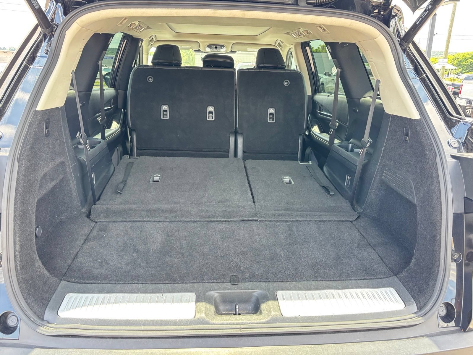 Used 2023 INFINITI QX60 Luxe AWD/4WD image 17