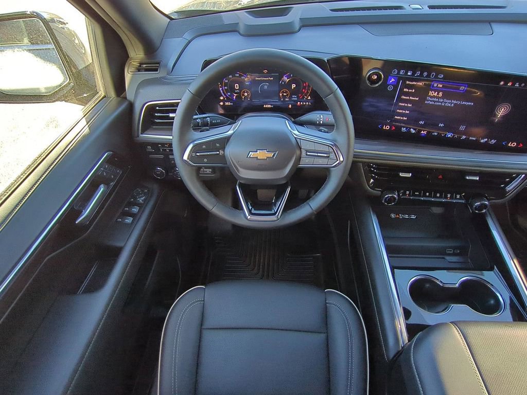 Used 2025 Chevrolet Tahoe Premier w/ Sun And Tow Package image 16