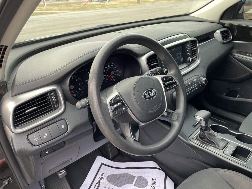 Used 2019 Kia Sorento LX image 10