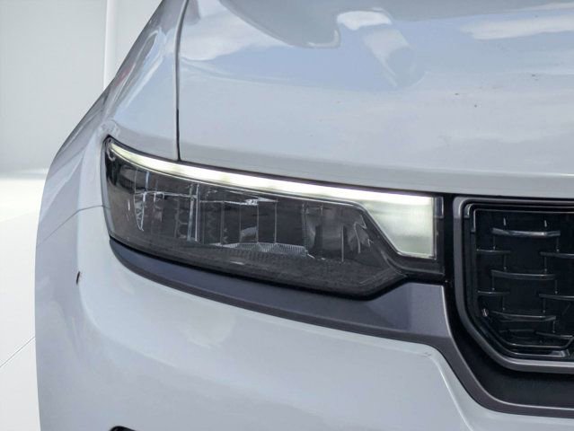 New 2026 Jeep Grand Cherokee L Summit w/ Obsidian Package AWD/4WD image 9