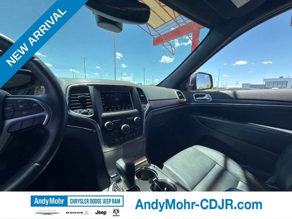 Used 2018 Jeep Grand Cherokee Limited AWD/4WD image 15