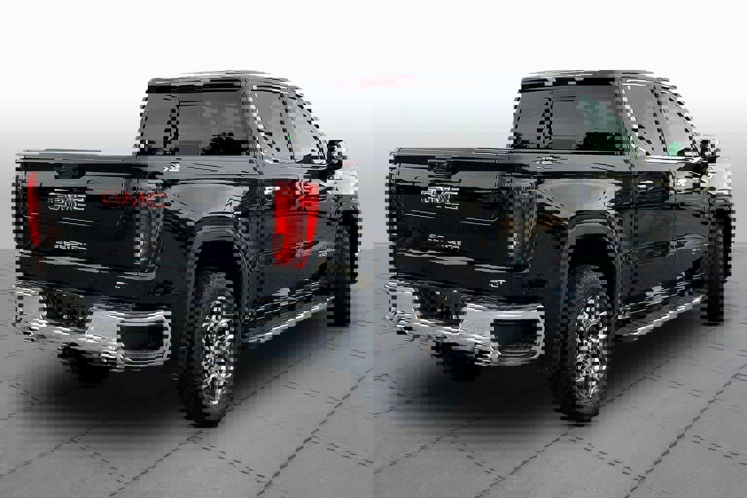 Used 2025 GMC Sierra 1500 SLT w/ SLT Premium Plus Package image 12