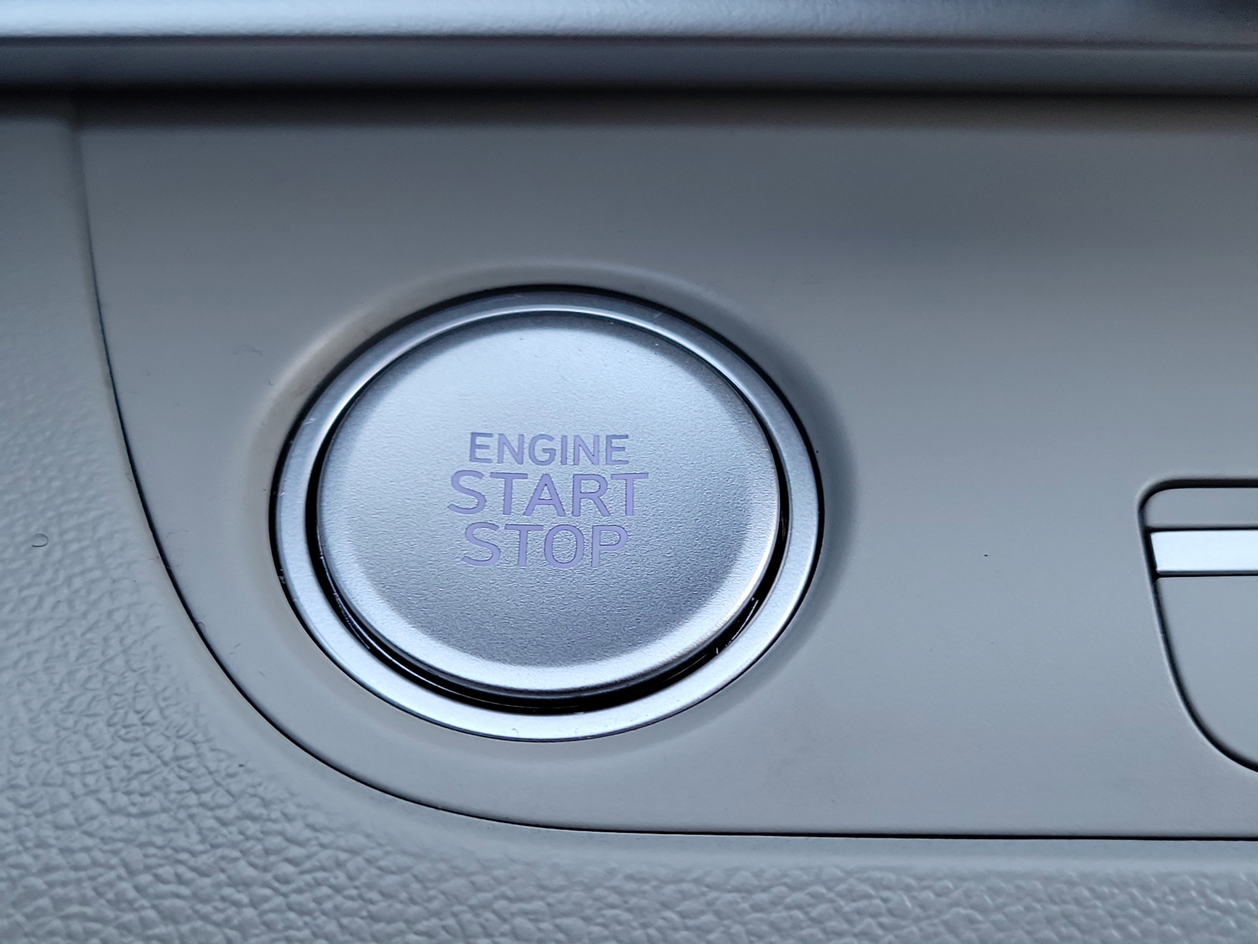 Certified 2025 Hyundai Elantra Limited image 14