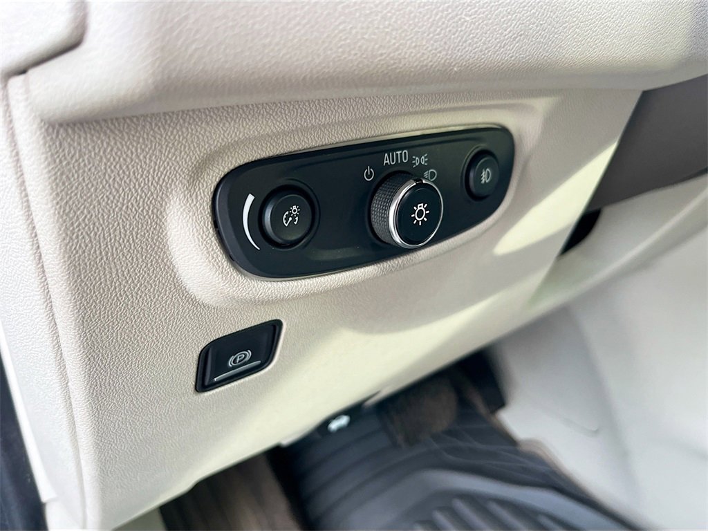 Used 2020 GMC Terrain Denali w/ Denali Premium Package image 10