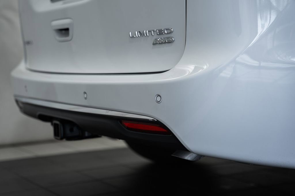 New 2026 Chrysler Pacifica Limited AWD/4WD image 6