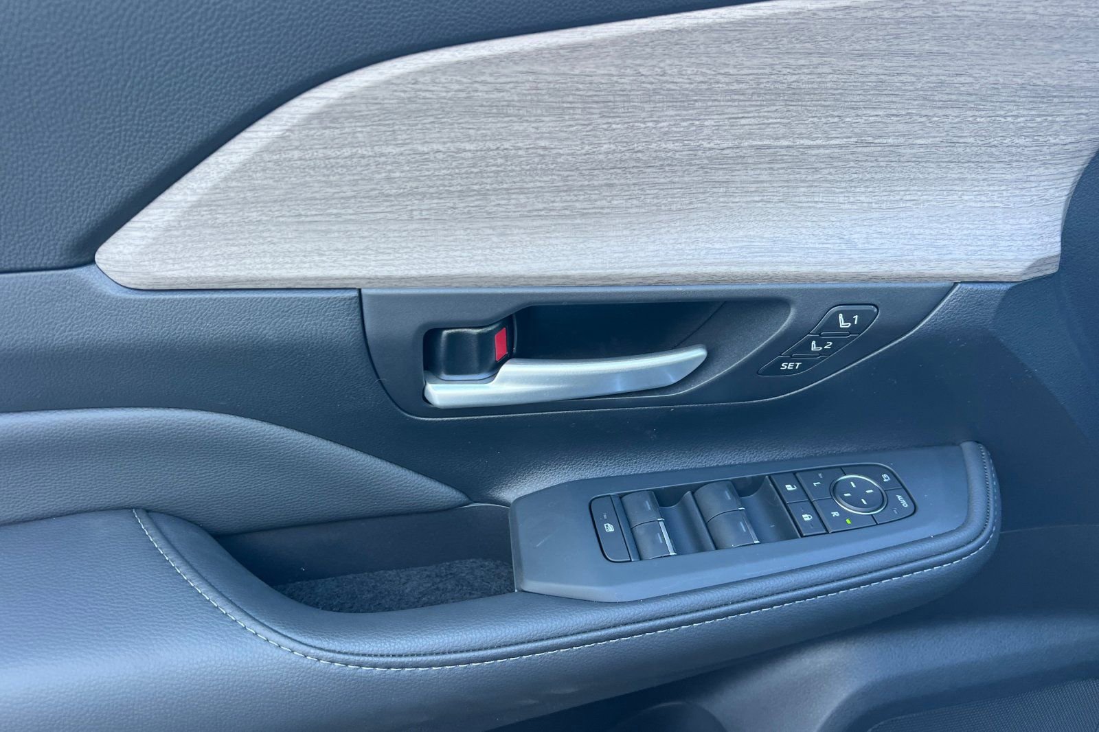 New 2026 Toyota Grand Highlander Limited AWD/4WD image 8