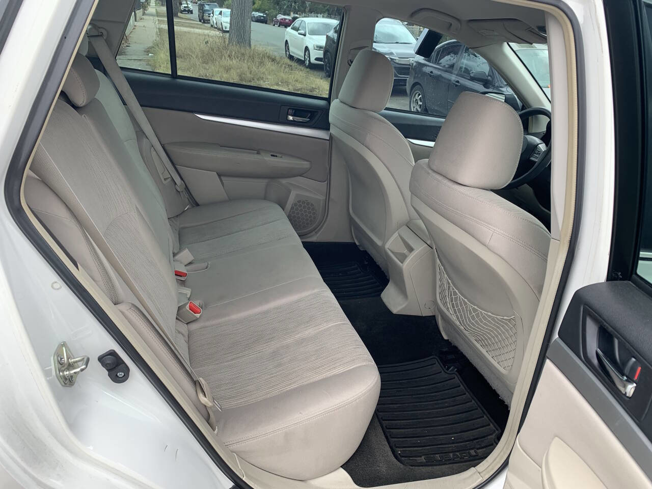 Used 2014 Subaru Outback 2.5i image 17